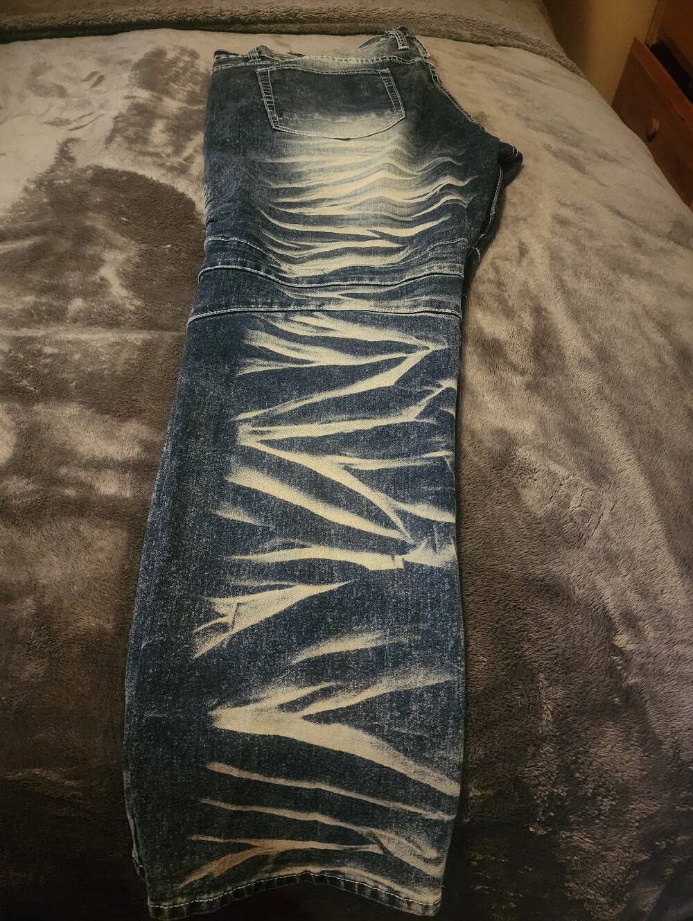 Slim Men’s Distressed Blue Denim Jeans